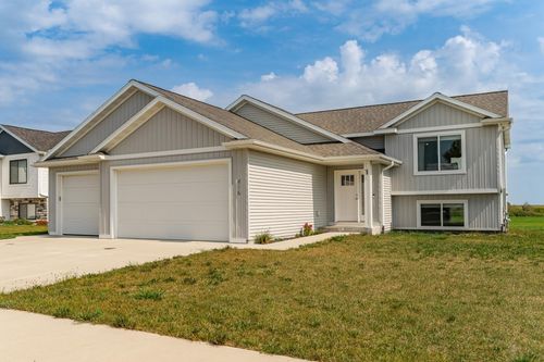 416 Spring Day Avenue Ne, Eyota, MN, 55934 | Card Image