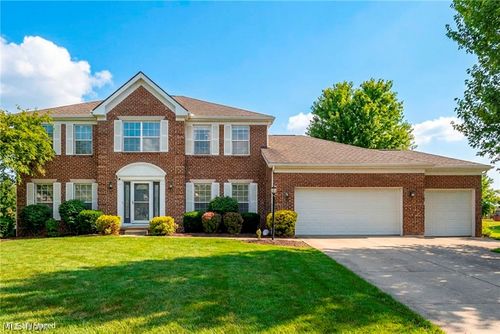 1273 Muchney Circle, Akron, OH, 44312 | Card Image