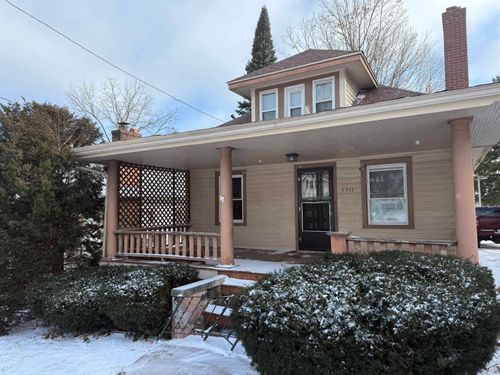 1311 Grant Ave, Rockford, IL, 61103-6137 | Card Image