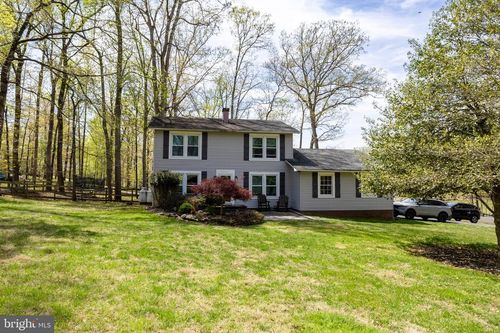 6197 Edwards Dr, BROAD RUN, VA, 20137-1905 | Card Image
