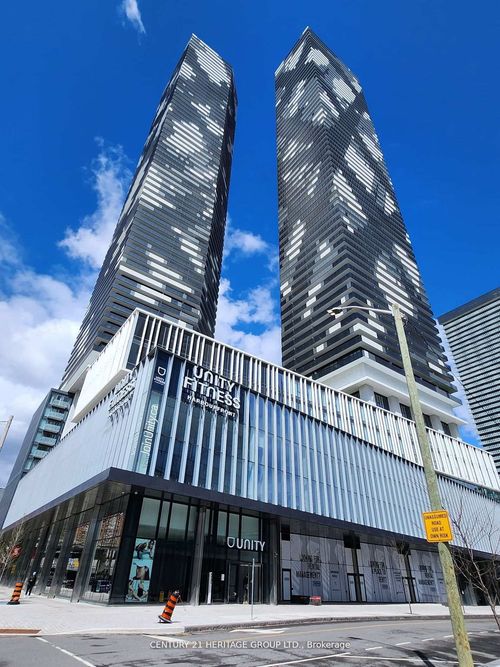 7105-138 Downes St, Toronto, ON, M5E0E4 | Card Image