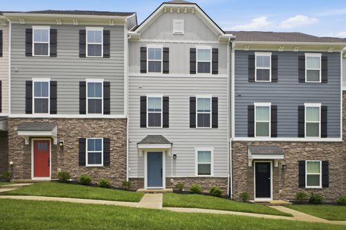 905 Mountain View Ct, Thompsons Station, TN, 37179-2204 | Card Image