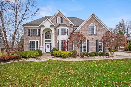 4025 Meadowvale Court, Bath, OH, 44333 | Card Image