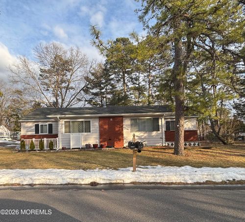 11 A Pheasant St, Manchester, NJ, 08759-5102 | Card Image