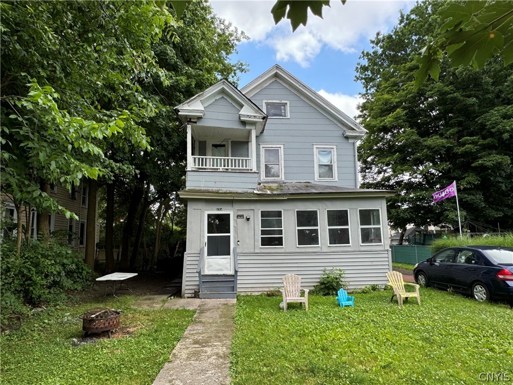 Barrett St, Syracuse, NY 13204
