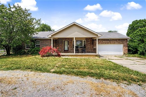 8320 Keister Rd, Middletown, OH, 45042-1073 | Card Image