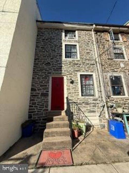 4543 Baker St, PHILADELPHIA, PA, 19127-2014 | Card Image