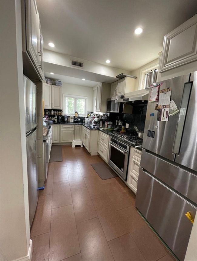 62 Antwerp St, House other with 3 bedrooms, 3 bathrooms and 3 parking in Boston MA | Image 11
