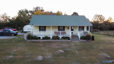 261 County Road 1818, House other with 3 bedrooms, 2 bathrooms and null parking in Arab AL | Image 2