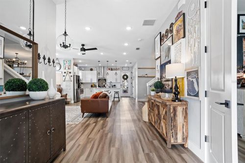 4015 10th Ave N, ST PETERSBURG, FL, 33713-5903 | Card Image