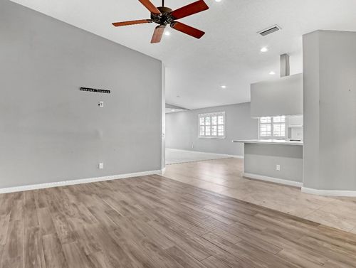 5011 Magnolia Bay Cir, Palm Beach Gardens, FL, 33418-6732 | Card Image