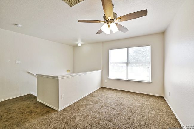 9042 Twinceek Farm, House other with 3 bedrooms, 3 bathrooms and null parking in Converse TX | Image 37