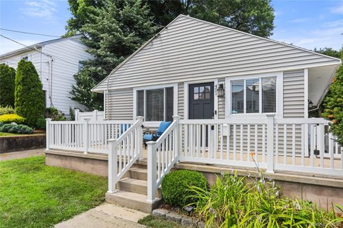 451 Bellevue Ave, Yonkers, NY, 10703-1620 | Card Image