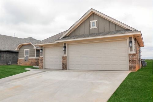 623 Honey Springs Lane, Shawnee, OK, 74804 | Card Image