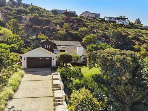 3121 Bern Dr, Laguna Beach, CA, 92651-2003 | Card Image