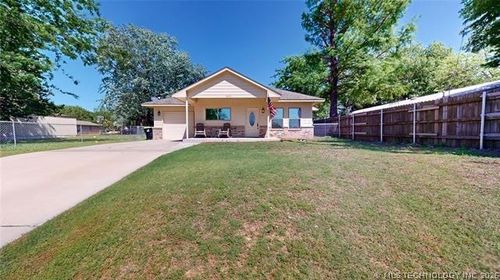 1831 Oak Hills Ln, Ada, OK, 74820-4479 | Card Image