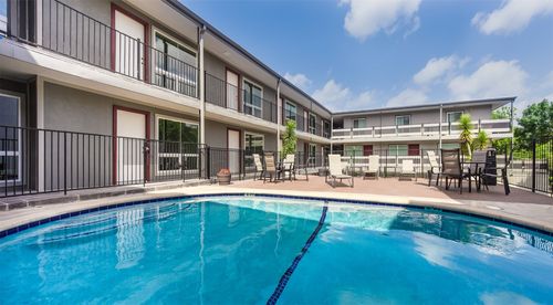 apt-206-3110 Red River St, Austin, TX, 78705-3215 | Card Image