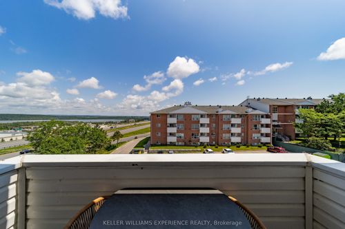 304-120 Bell Farm Rd, Barrie, ON, L4M6J2 | Card Image