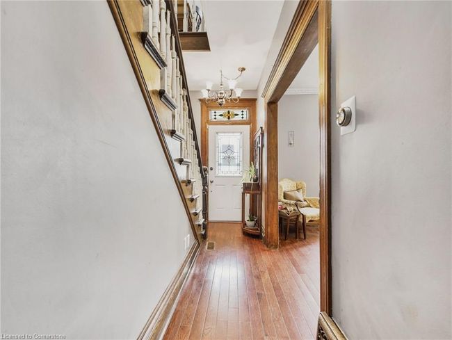 1225 Queenston Rd, House other with 5 bedrooms, 2 bathrooms and 6 parking in Cambridge ON | Image 7