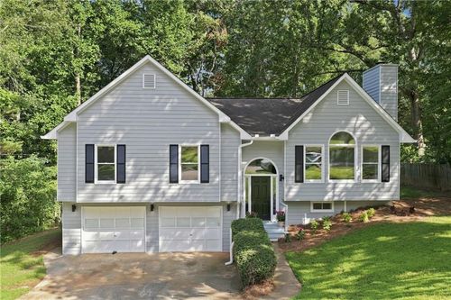 54 Benell Ct, Dallas, GA, 30132-9022 | Card Image