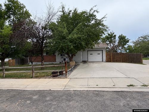 370 Driftwood St, Green River, WY, 82935-4712 | Card Image