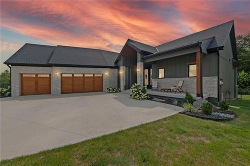 12560 Nw Bittersweet Dr, Platte City, MO, 64079-7351 | Card Image