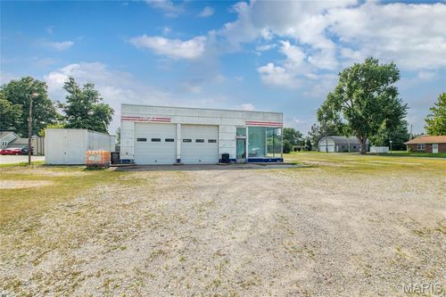 206 N Washington St, Bunker Hill, IL, 62014-1070 | Card Image