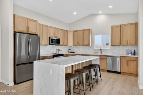 3228 E Dover St, Mesa, AZ, 85213-6960 | Card Image