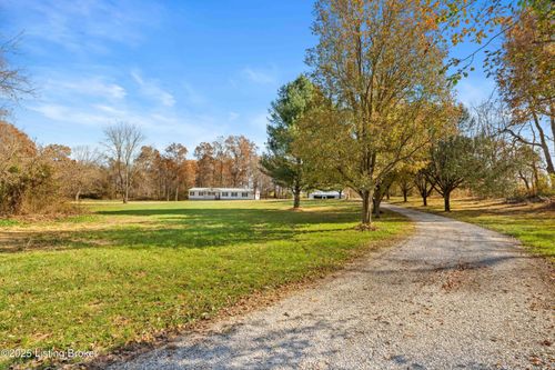 370 Timberline Dr, Vine Grove, KY, 40175-6469 | Card Image