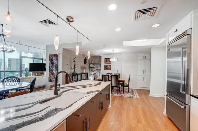 APT-2120 - 1 Miranova Pl, Condo with 1 bedrooms, 2 bathrooms and null parking in Columbus OH | Image 10