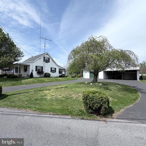 1077 Paper Mill Rd, CHAMBERSBURG, PA, 17202-9496 | Card Image