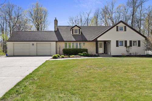 1140 Tanglewood Road, Manitowoc, WI, 54220 | Card Image