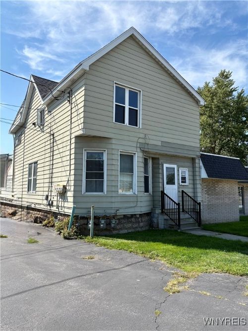 3637 Walden Ave, Lancaster, NY, 14086-1700 | Card Image