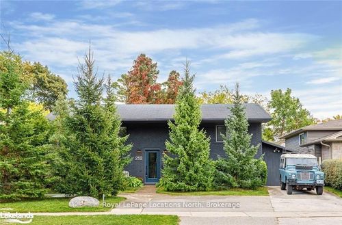 252 Third St, Collingwood, ON, L9Y4E7 | Card Image