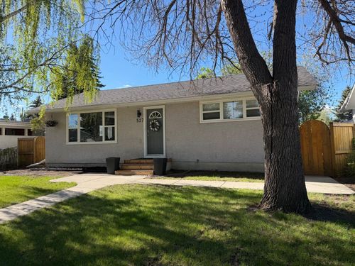 527 Athlone Rd Se, Calgary, AB, T2H1V8 | Card Image