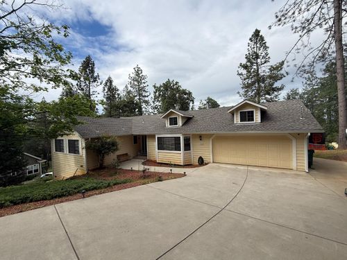 18110 Alexandra Way, Grass Valley, CA, 95949 | Card Image