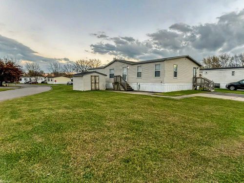 43432 Meadowlark Cir, Clinton Township, MI, 48036-3350 | Card Image