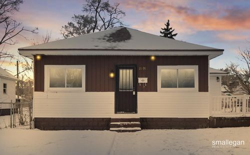 2109 Hoyt Street, Muskegon, MI, 49444 | Card Image