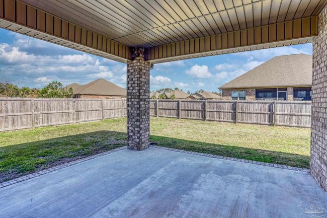 422 Chickadee St, House other with 4 bedrooms, 2 bathrooms and 2 parking in Crestview FL | Image 33