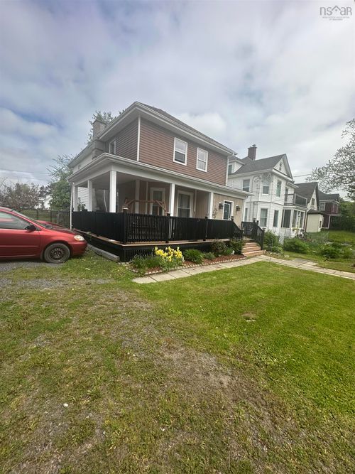 145 Willow Ave, New Glasgow, NS, B2H1Z6 | Card Image