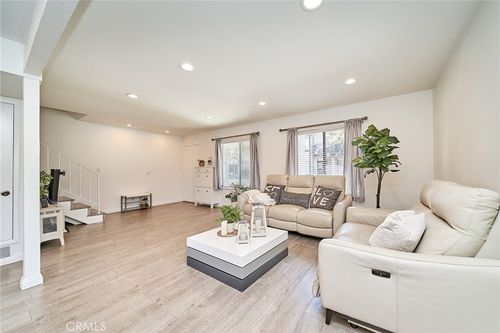 16011 Sugarpine Ln, Cerritos, CA, 90703-1900 | Card Image