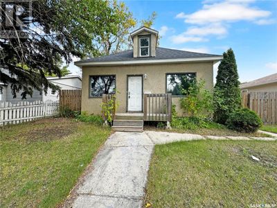 1322 105 Th St, House other with 2 bedrooms, 2 bathrooms and null parking in North Battleford SK | Image 1