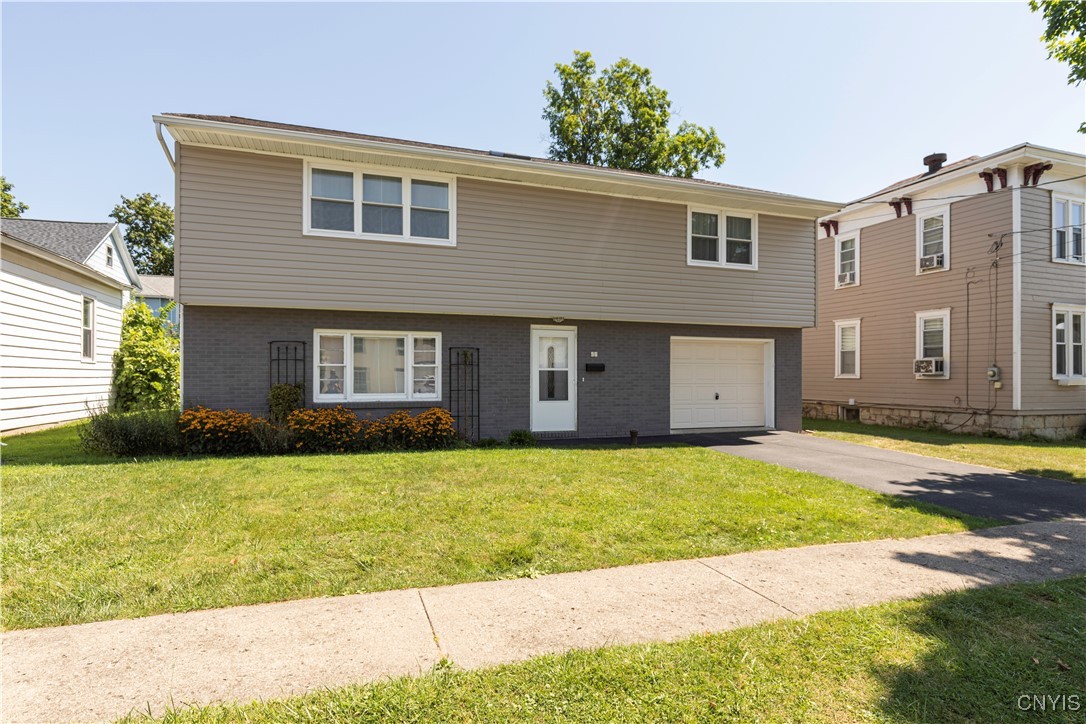 Anna St, Auburn, NY 13021