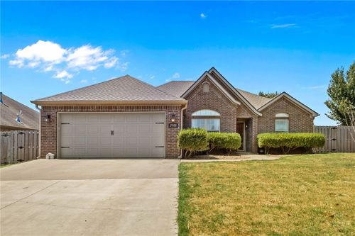 2900 Sw Oakleigh Rd, Bentonville, AR, 72713-8351 | Card Image