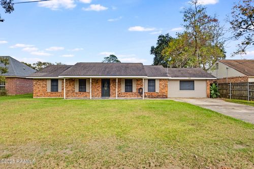 104 Polaris Dr, Lafayette, LA, 70501-2516 | Card Image