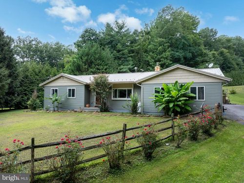 370 Aspen Ridge Way, BELLEFONTE, PA, 16823-6527 | Card Image