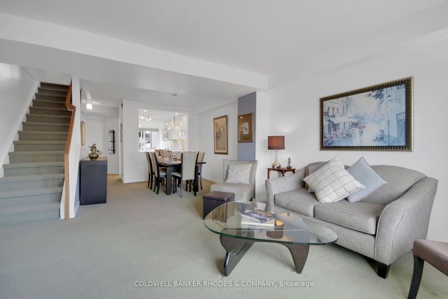 1648 Locksley Lane, Condo with 2 bedrooms, 2 bathrooms and 1 parking in Gloucester ON | Image 7