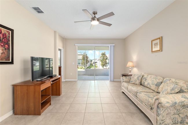 9820 Sw 99 Th Loop, House other with 2 bedrooms, 2 bathrooms and null parking in Ocala FL | Image 9