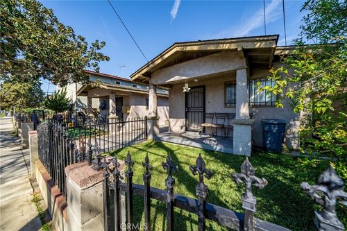 1419 E 15th St, Long Beach, CA, 90813-2301 | Card Image