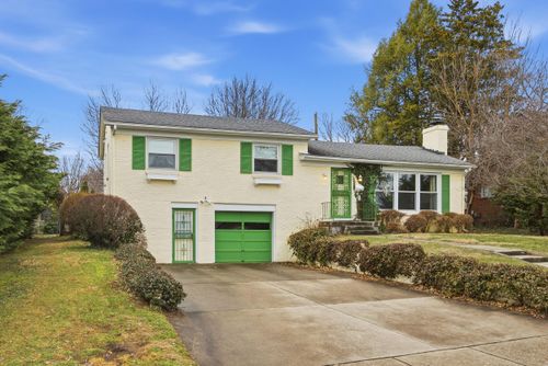 1030 Maywick Dr, Lexington, KY, 40504-3124 | Card Image